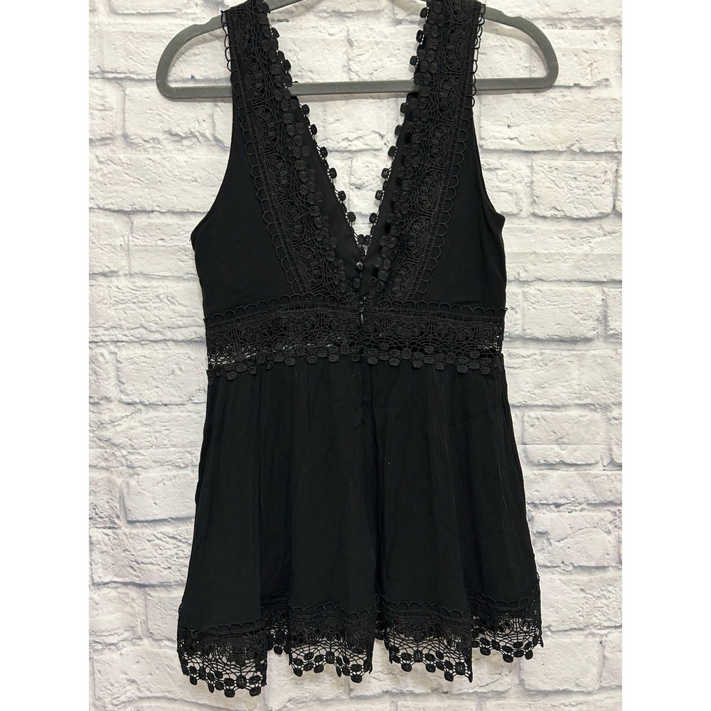 VENUS Women's Black Top Lace Trim Sleeveless Babydoll Top V Neck Size 8 Boho